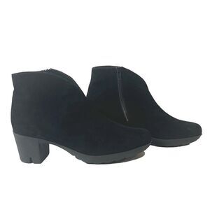 Munro Black Suede Boots Womens Sz 9.5M Zip Up Block Heel Ankle Bootie Almond Toe